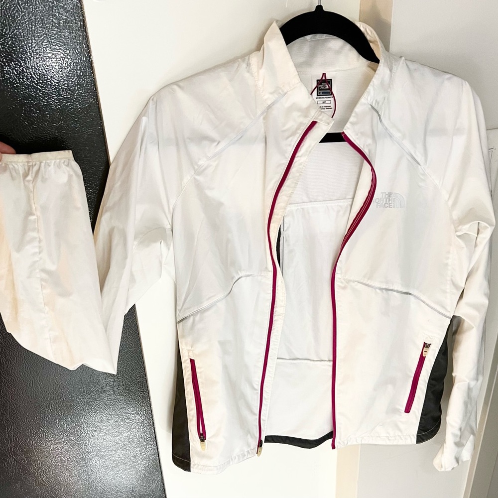 The North Face ~ Running Jacket ~ S/P